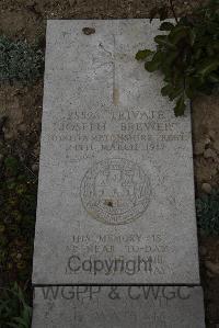 Wimereux Communal Cemetery - Brewer, Joseph