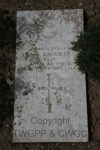 Wimereux Communal Cemetery - Brooker, Alec Albert