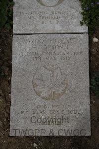 Wimereux Communal Cemetery - Brown, Harold