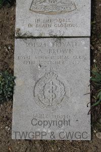 Wimereux Communal Cemetery - Brown, Ion Alexander