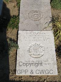 Wimereux Communal Cemetery - Buckmaster, Allan Lester