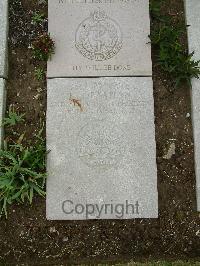 Wimereux Communal Cemetery - Bastian, Ronald Raymond