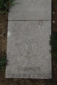 Wimereux Communal Cemetery - Begley, R