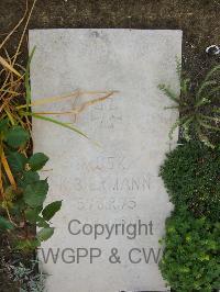 Wimereux Communal Cemetery - Biermann, Kurt