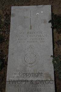 Wimereux Communal Cemetery - Chapman, Archibald Gordon