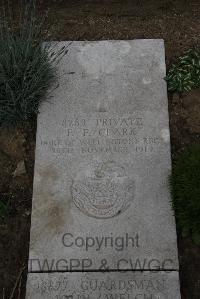Wimereux Communal Cemetery - Clark, Frederick Frank