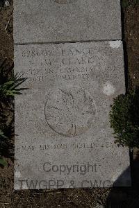 Wimereux Communal Cemetery - Clark, Moses