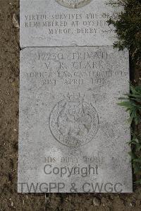 Wimereux Communal Cemetery - Clark, Vincent Richard
