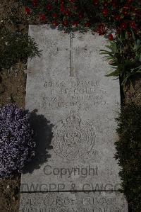 Wimereux Communal Cemetery - Cole, Frank Harold