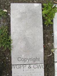 Wimereux Communal Cemetery - Connelly, Hilton Howard