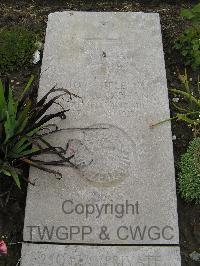 Wimereux Communal Cemetery - Cruickshank, John Herring