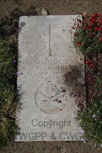 Wimereux Communal Cemetery - Daly, Valentine Maurice