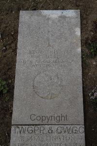 Wimereux Communal Cemetery - Dare, T