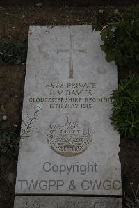 Wimereux Communal Cemetery - Davies, Henry Victor
