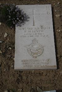 Wimereux Communal Cemetery - Devine, Michael