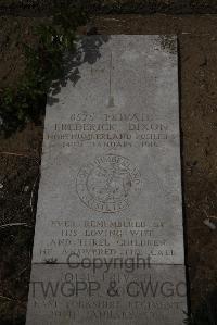 Wimereux Communal Cemetery - Dixon, Frederick