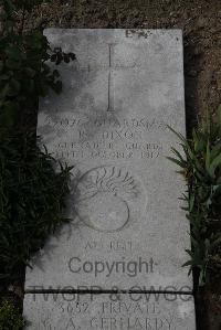 Wimereux Communal Cemetery - Dixon, Robert
