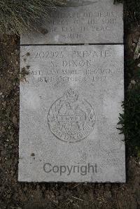 Wimereux Communal Cemetery - Dixon, S