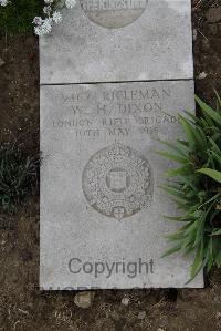 Wimereux Communal Cemetery - Dixon, W H