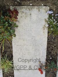 Wimereux Communal Cemetery - Dunker, Johann