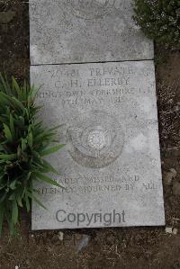 Wimereux Communal Cemetery - Ellerby, Charles Hatcliffe