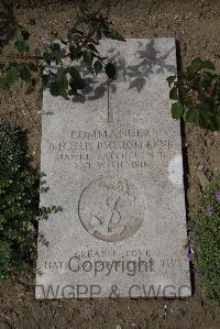 Wimereux Communal Cemetery - Ellis, Bernard Henry