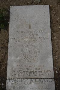 Wimereux Communal Cemetery - Evans, Edward