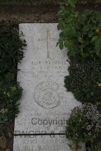 Wimereux Communal Cemetery - Evans, John Samuel
