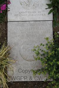 Wimereux Communal Cemetery - Fairhurst, John