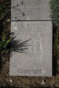Wimereux Communal Cemetery - Fernell, Walter Herbert