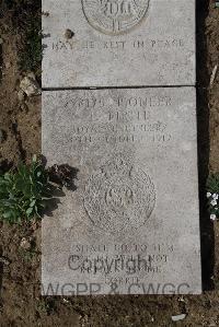 Wimereux Communal Cemetery - Firth, Frank