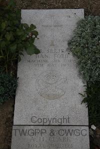 Wimereux Communal Cemetery - Ford, Dan