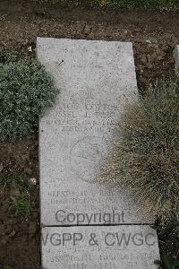 Wimereux Communal Cemetery - Fox, Russel J.