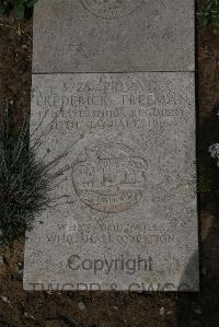 Wimereux Communal Cemetery - Freeman, Frederick