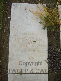 Wimereux Communal Cemetery - Fahnle, Xaver