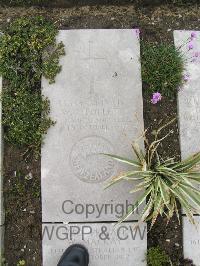 Wimereux Communal Cemetery - Follett, William Ralfe