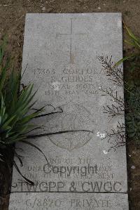 Wimereux Communal Cemetery - Geddes, Robert