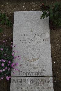 Wimereux Communal Cemetery - Giles, John George