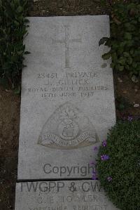 Wimereux Communal Cemetery - Gillick, John