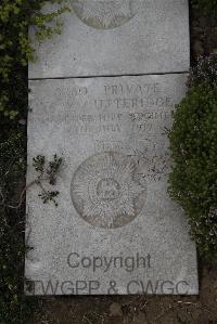 Wimereux Communal Cemetery - Gutteridge, Thomas William