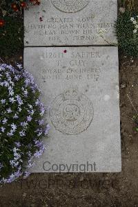 Wimereux Communal Cemetery - Guy, T