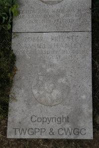 Wimereux Communal Cemetery - Hanley, Samuel