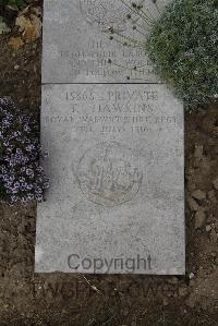 Wimereux Communal Cemetery - Hawkins, T