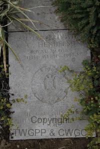 Wimereux Communal Cemetery - Henderson, Robert Cowan