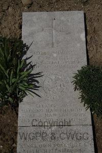 Wimereux Communal Cemetery - Hill, Thomas Williams