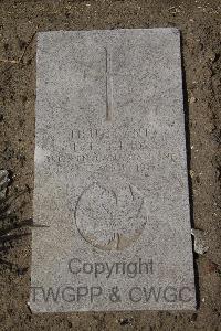 Wimereux Communal Cemetery - Hinds, F E