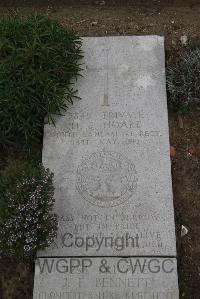 Wimereux Communal Cemetery - Hoare, H J