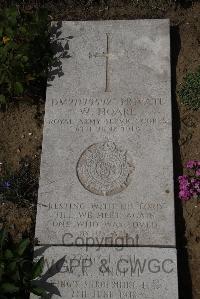 Wimereux Communal Cemetery - Hoare, Willie