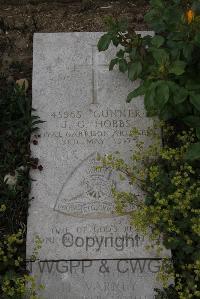 Wimereux Communal Cemetery - Hobbs, John Graham