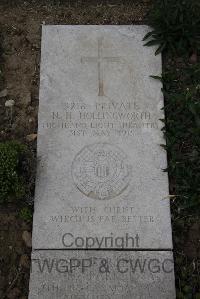 Wimereux Communal Cemetery - Hollingworth, Norman Herbert
